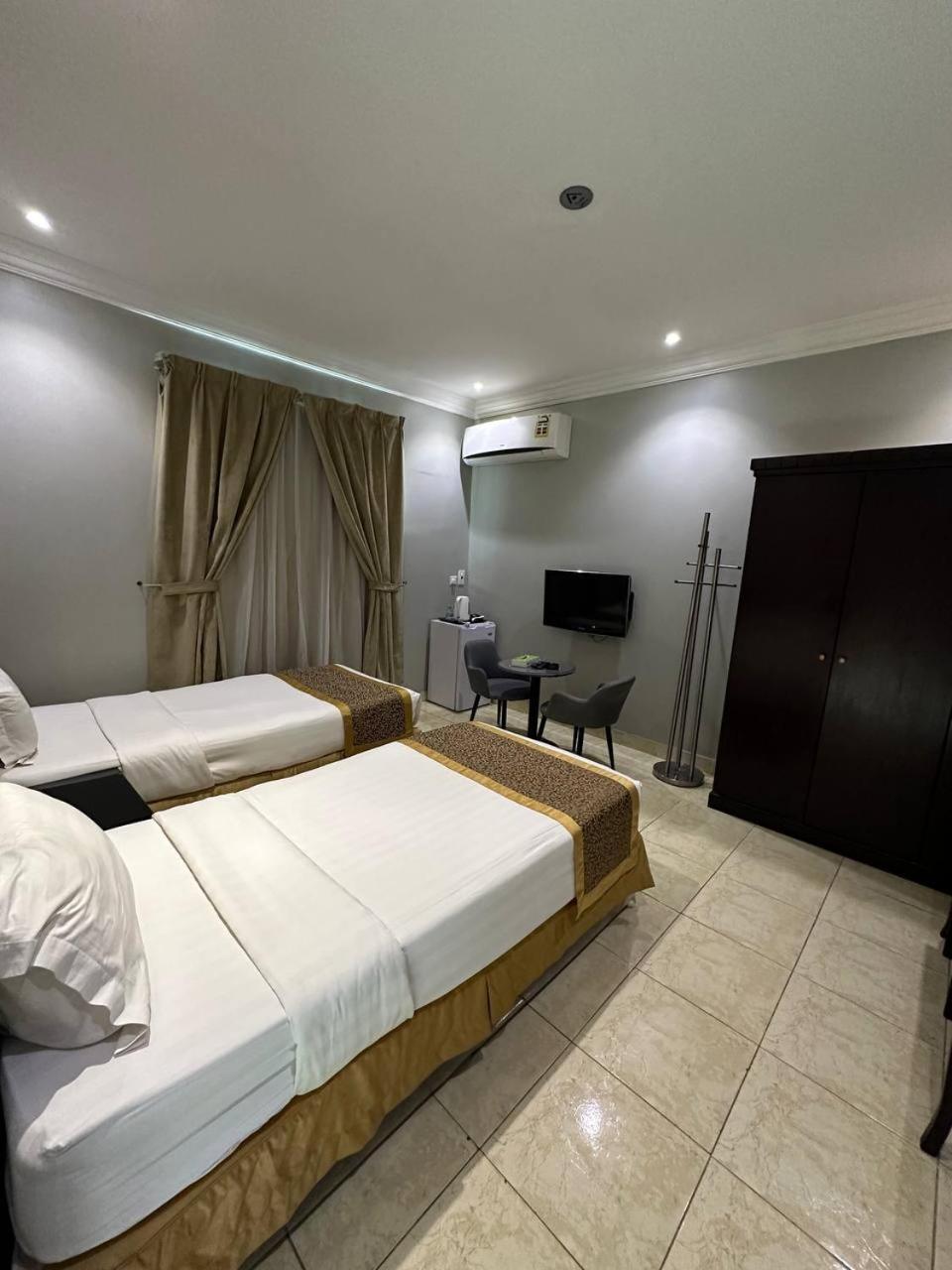 Al Rawda - Hotel Табук Екстер'єр фото